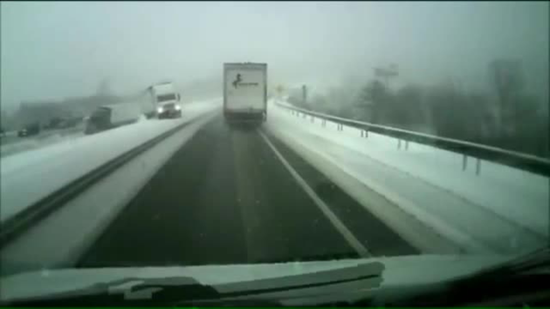 Tractor Trailer Wrecks on Snowy I-81 in Schuylkill County | wnep.com