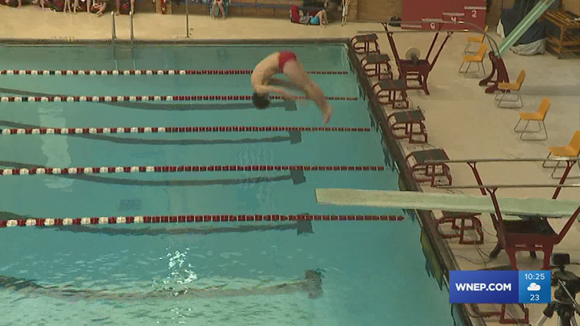 Williamsport sinks Bloomsburg boys and girls in HS swimming