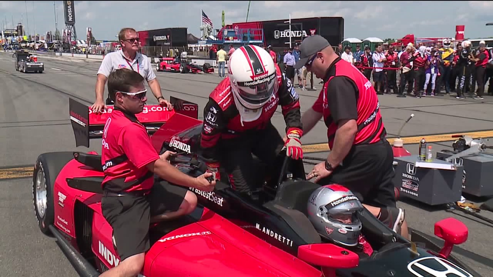 IndyCar Experience Puts You on the Track