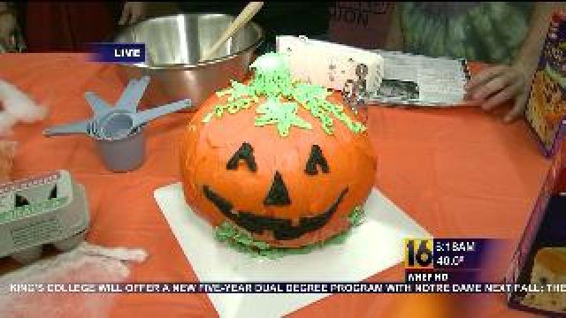 Halloween Recipes: Pumpkin Spice Cake