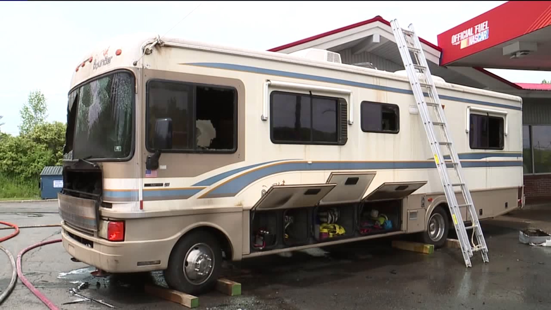 RV Catches Fire During Couple`s Road Trip