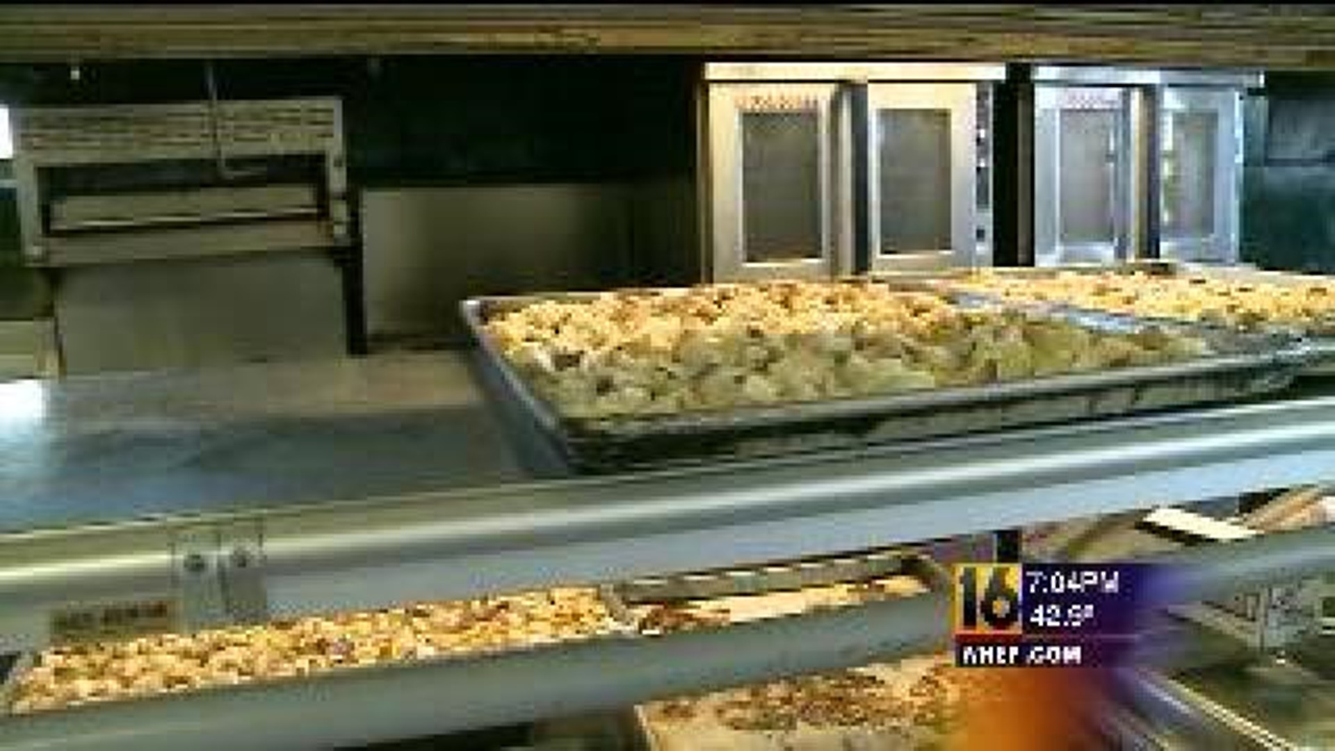 Resort Prepping to Feed Hundreds