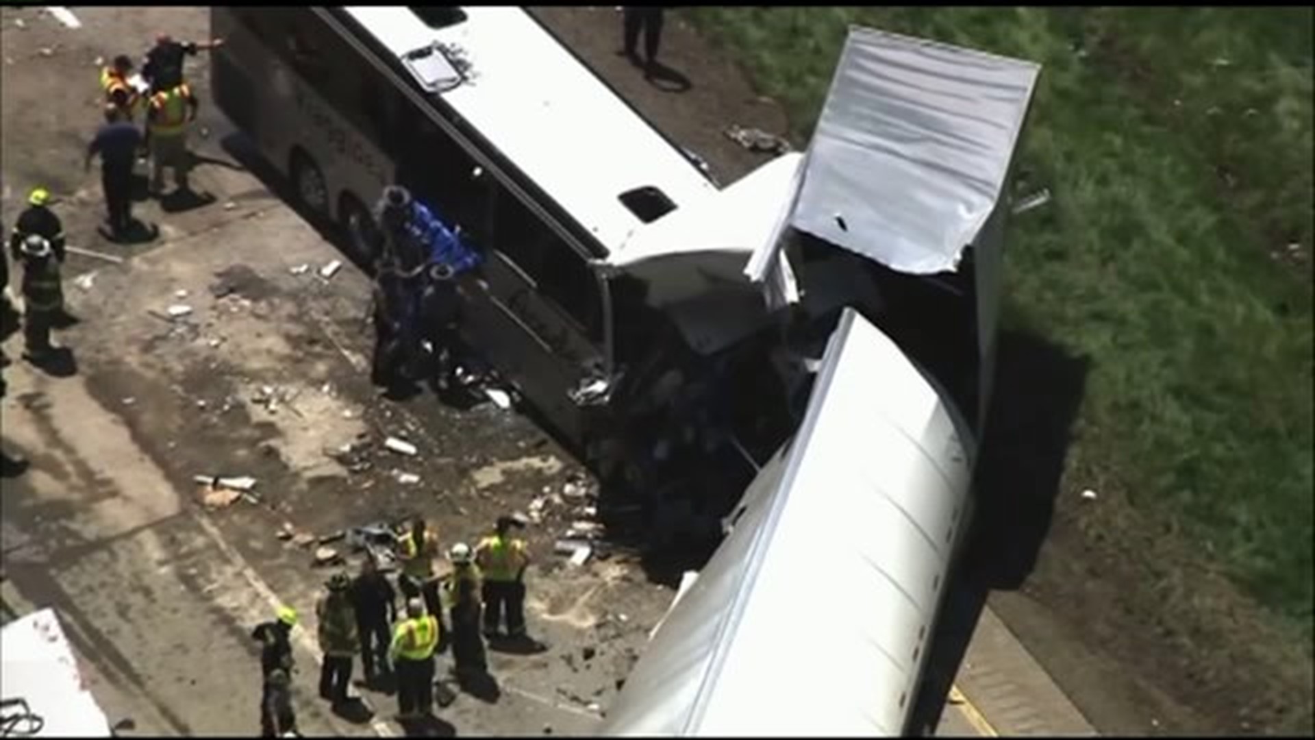 Bus, Rig in Deadly Crash on I-380 in the Poconos