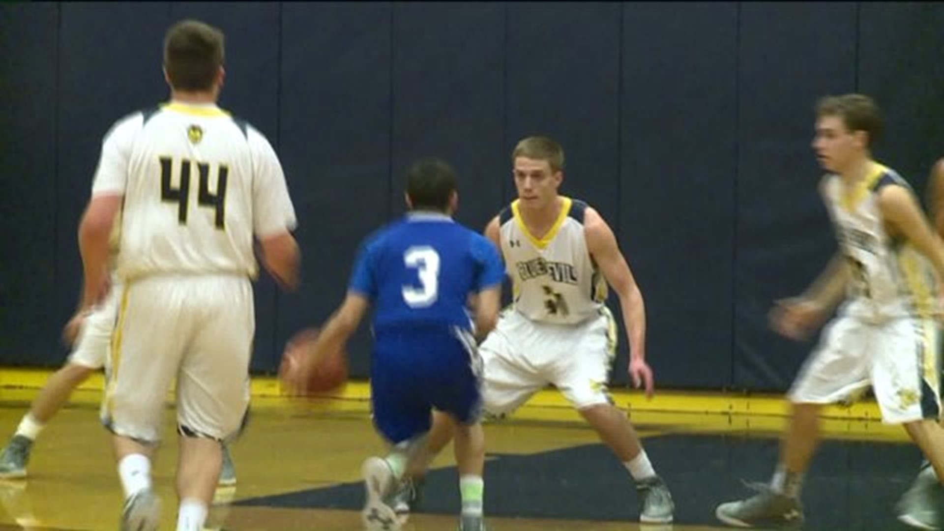 Mid Valley Survives Old Forge 47-46 in Overtime