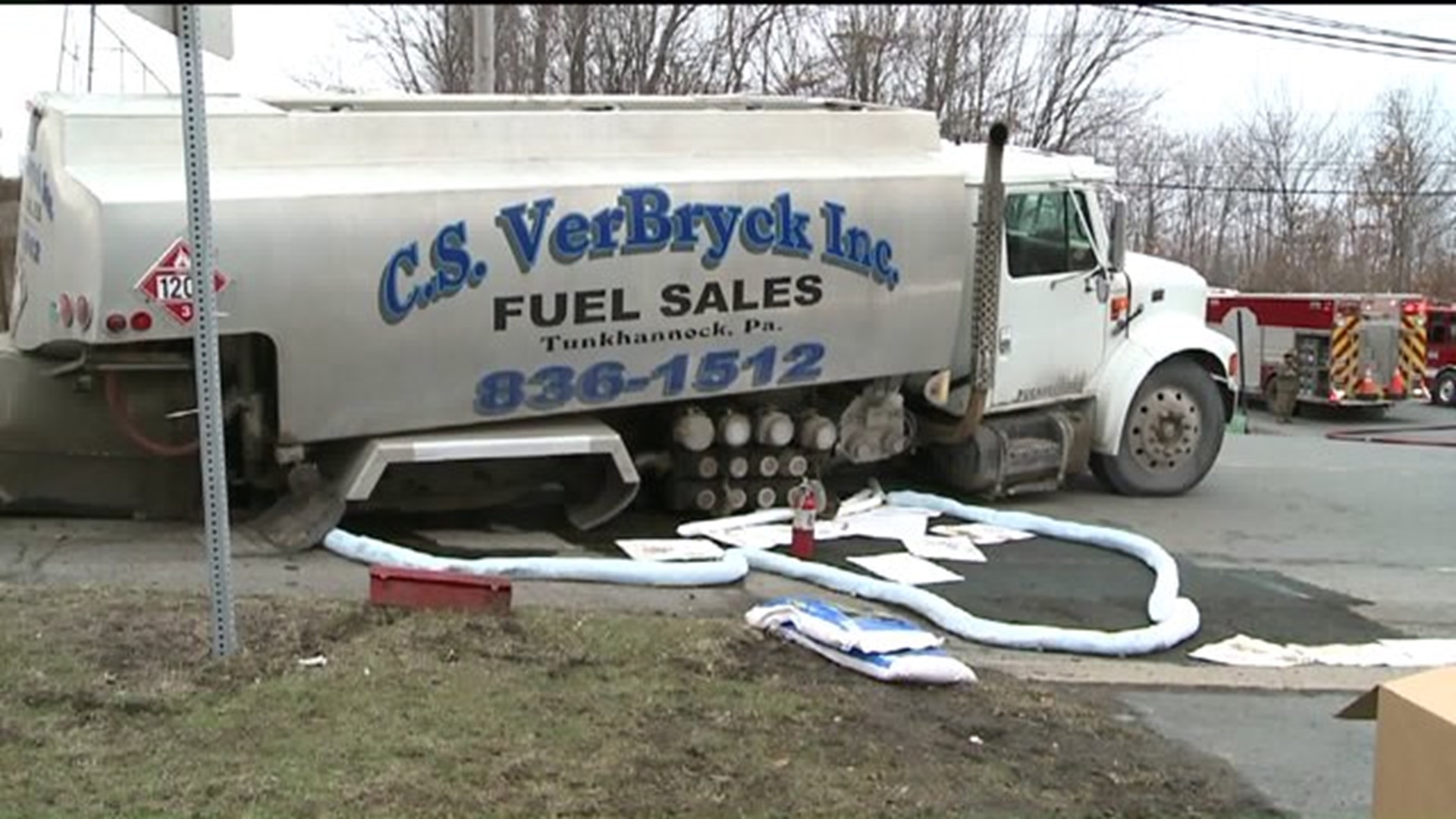 Tanker Loses Axle, Spills Fuel