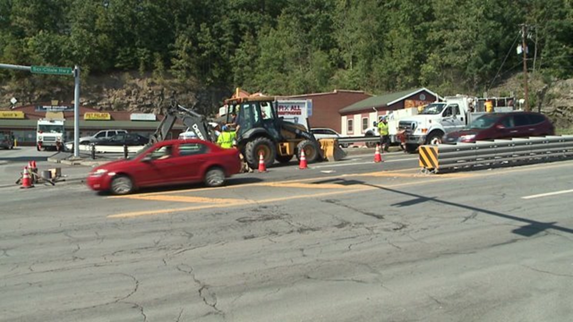 Traffic Temporarily Restricted in Dickson City After Crew Hits Water