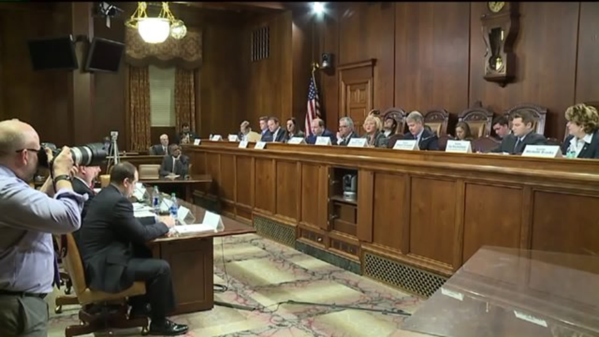 Lawmakers Conduct Hearing on Prison Closure