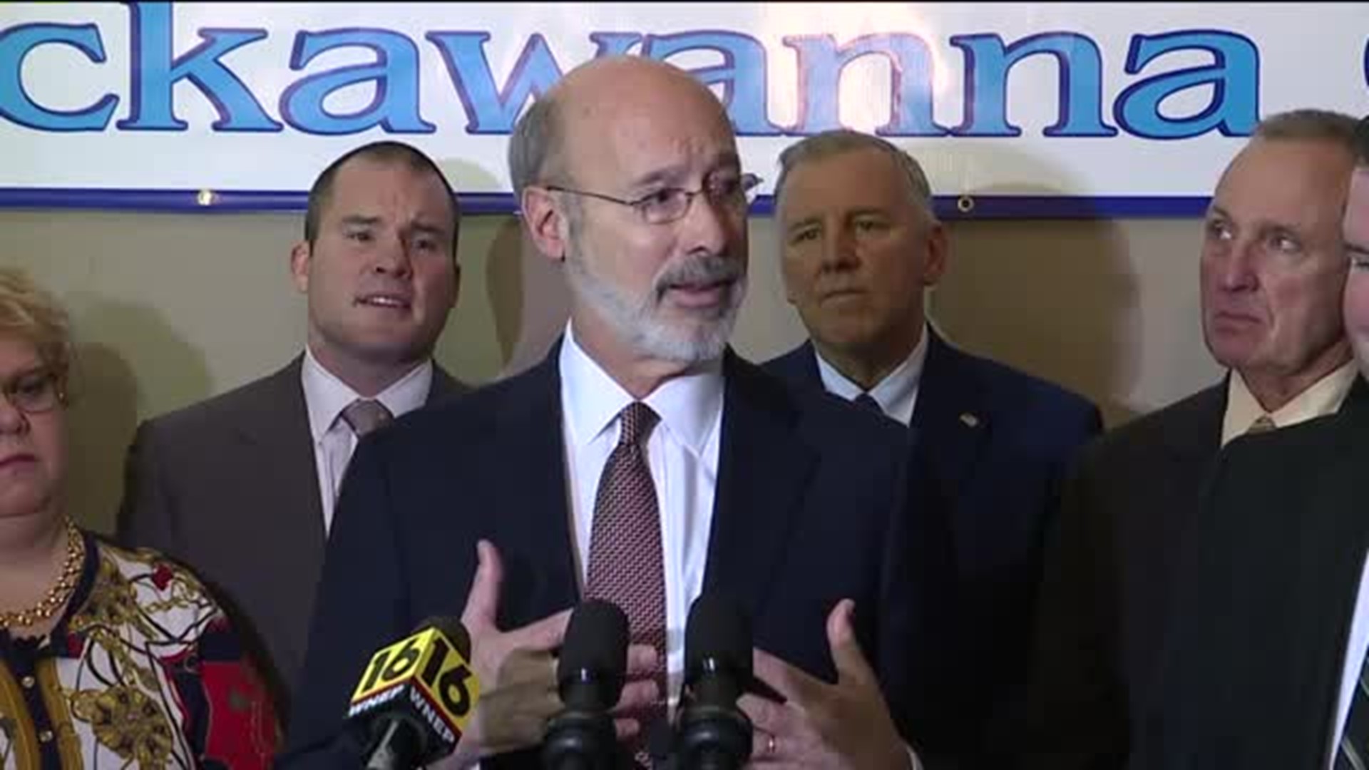 Gov. Wolf Presents Million Dollar Check for Globe Project