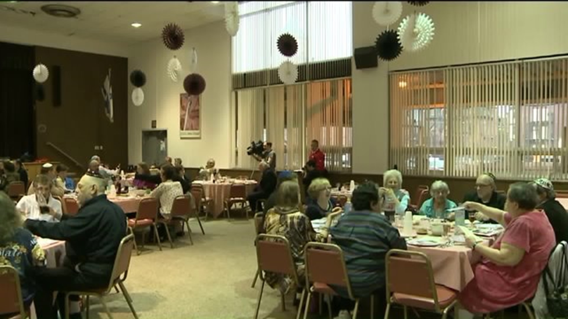 Annual Passover Seder in Wilkes-Barre