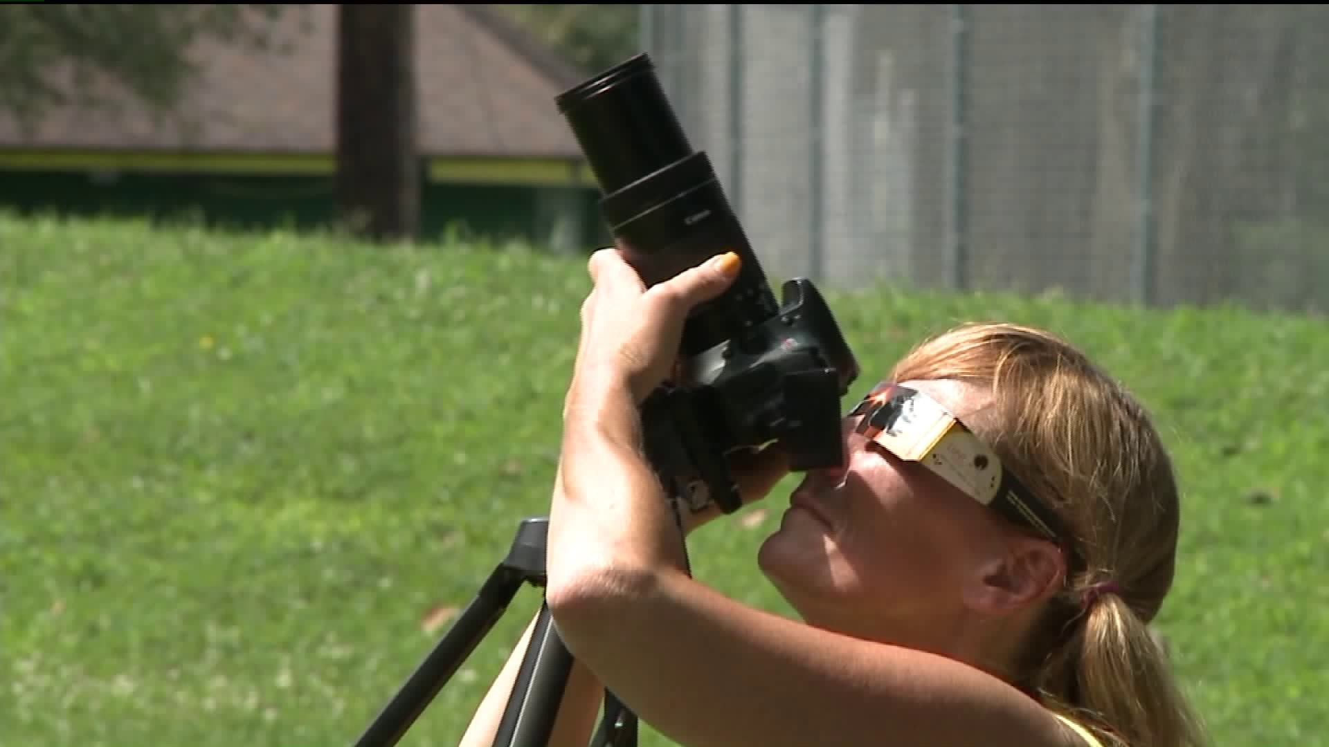 Professional Photographer Captures Beauty of Eclipse in Kirby Park