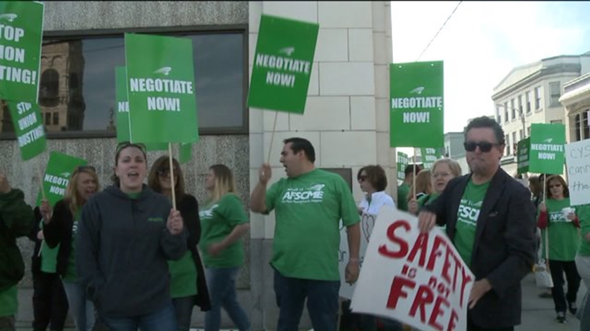 Child and Family Service Workers On Strike