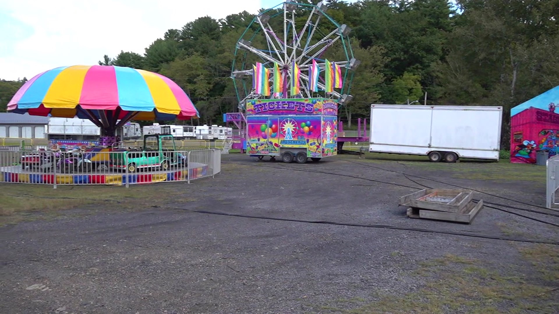 Opening night for the first annual Fireman’s Carnival Fundraiser in Llewellyn plans to keep people coming back.
