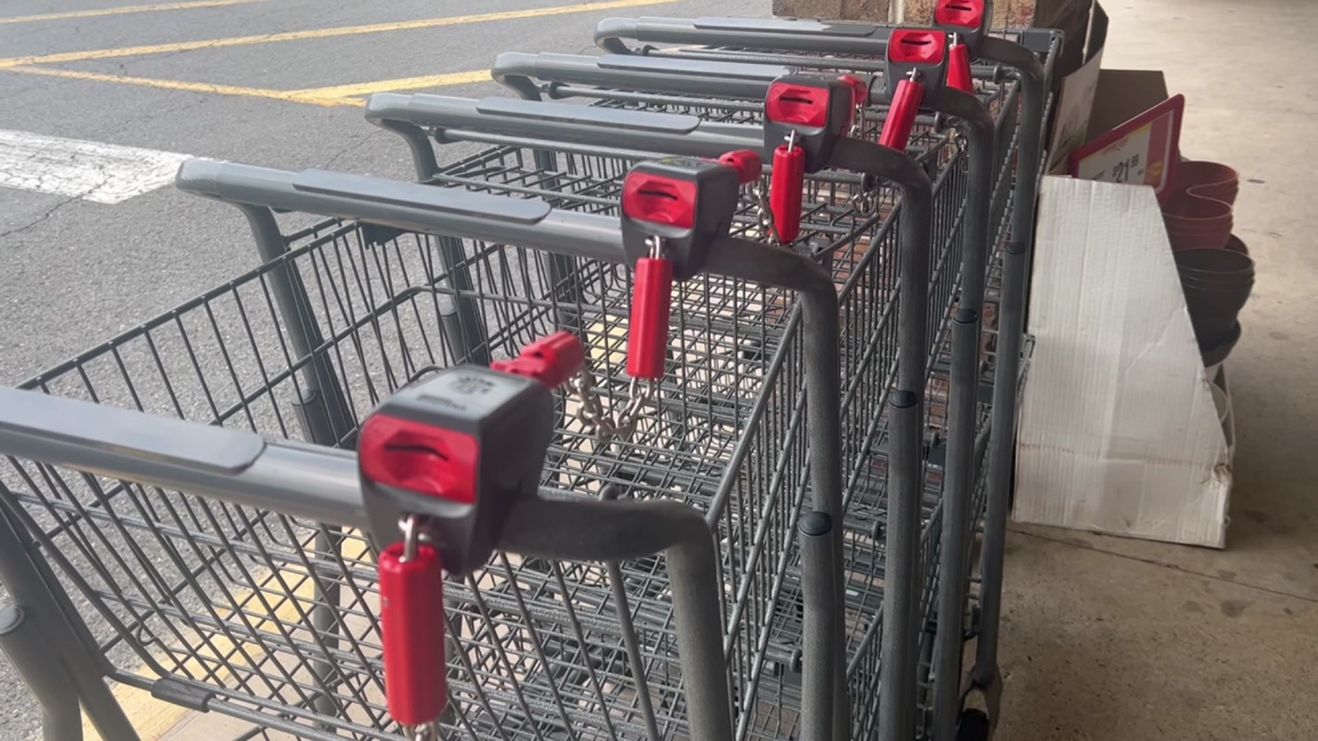 Weis shoppers will need to have change to be able to use a cart at select locations across Pennsylvania.