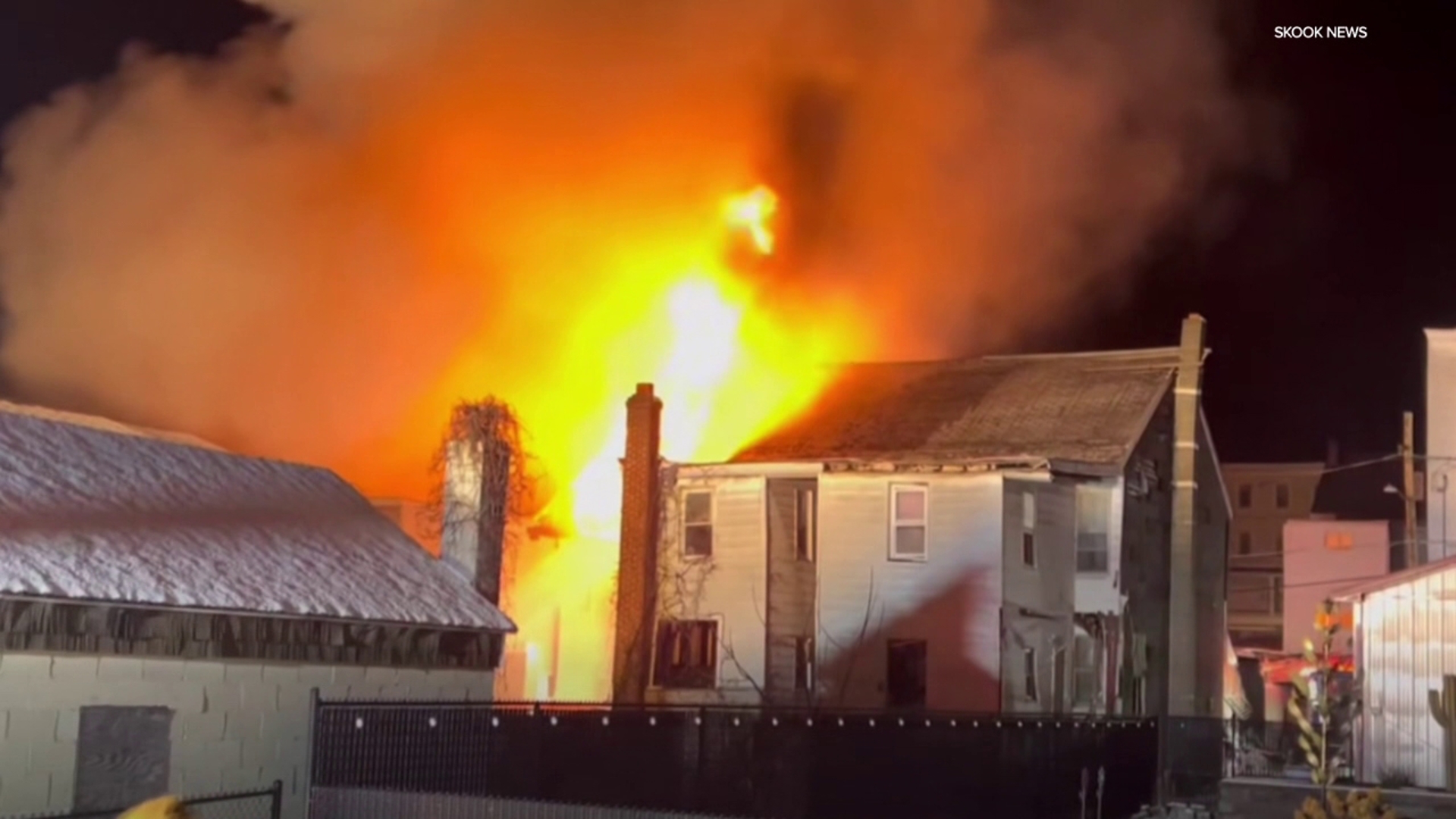 Fire breaks out and spread to four homes in Schuylkill County | wnep.com