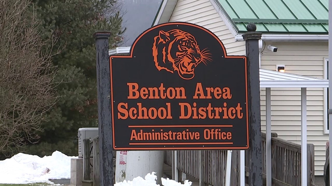 Benton school year starts late due to global supply chain issues - Vimarsana News