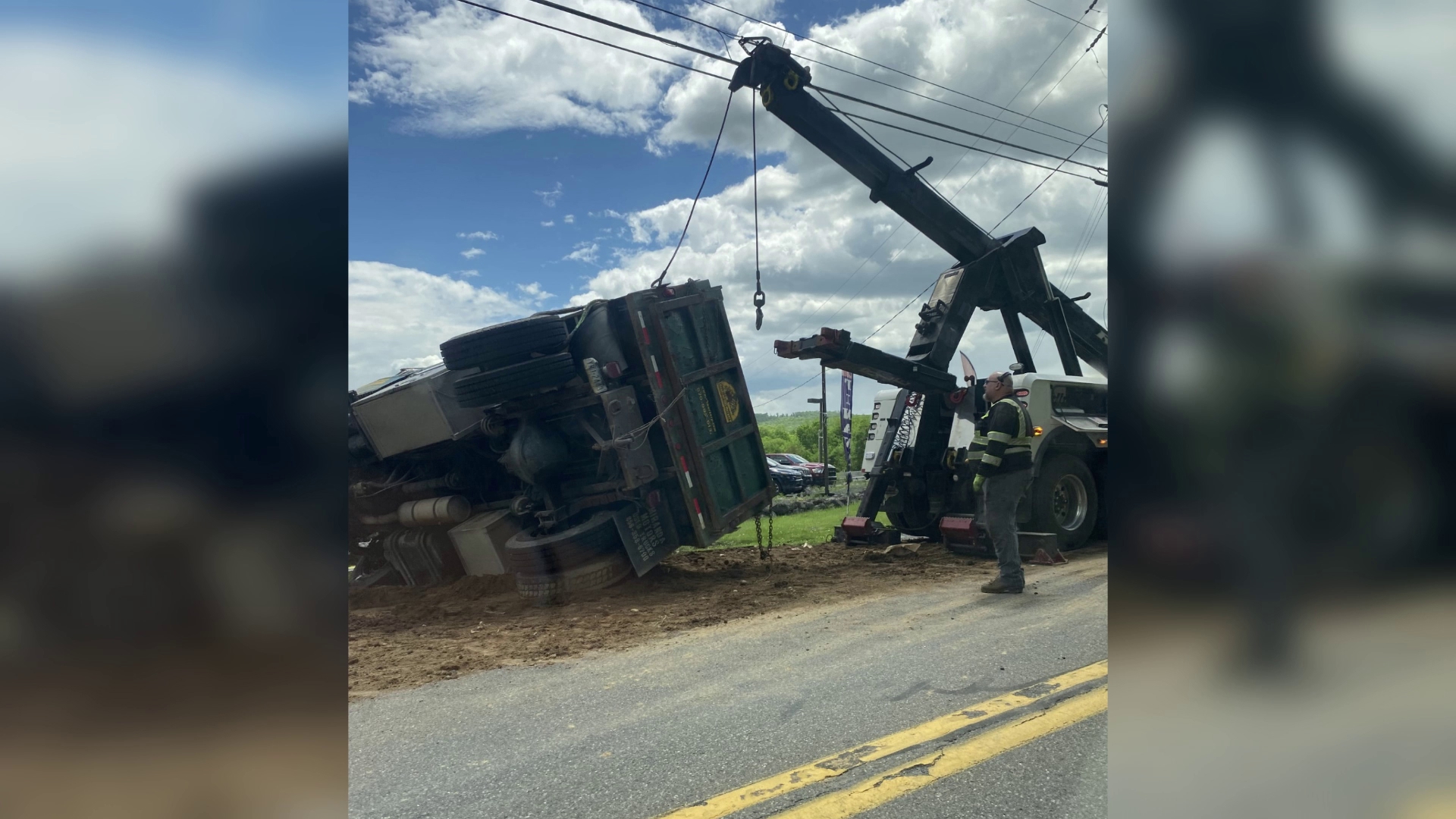 Dump truck overturns in Route 209 crash near Snydersville | wnep.com