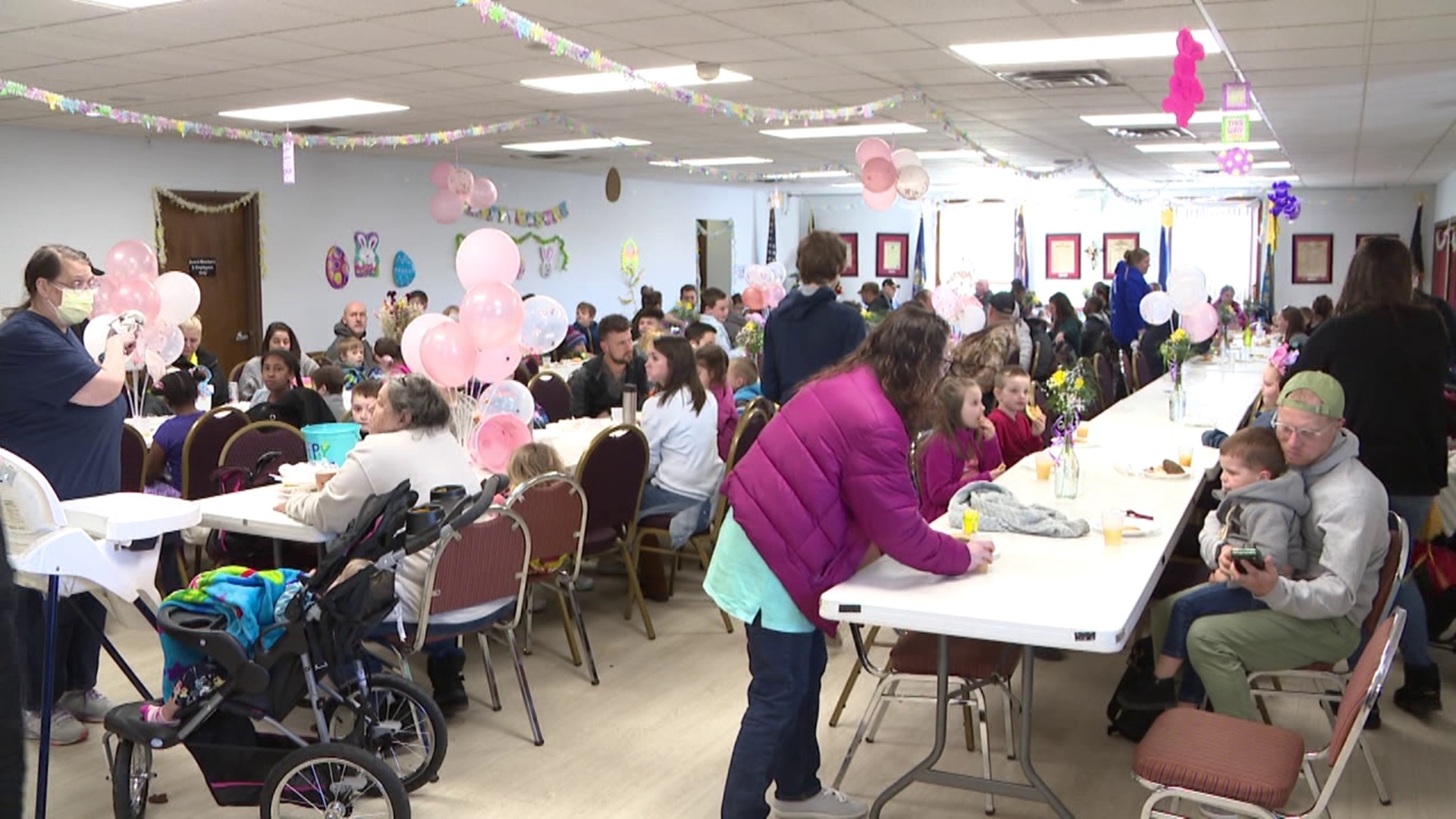 Kids in part of Monroe County got to have breakfast with the Easter bunny and enjoy an egg hunt Sunday.