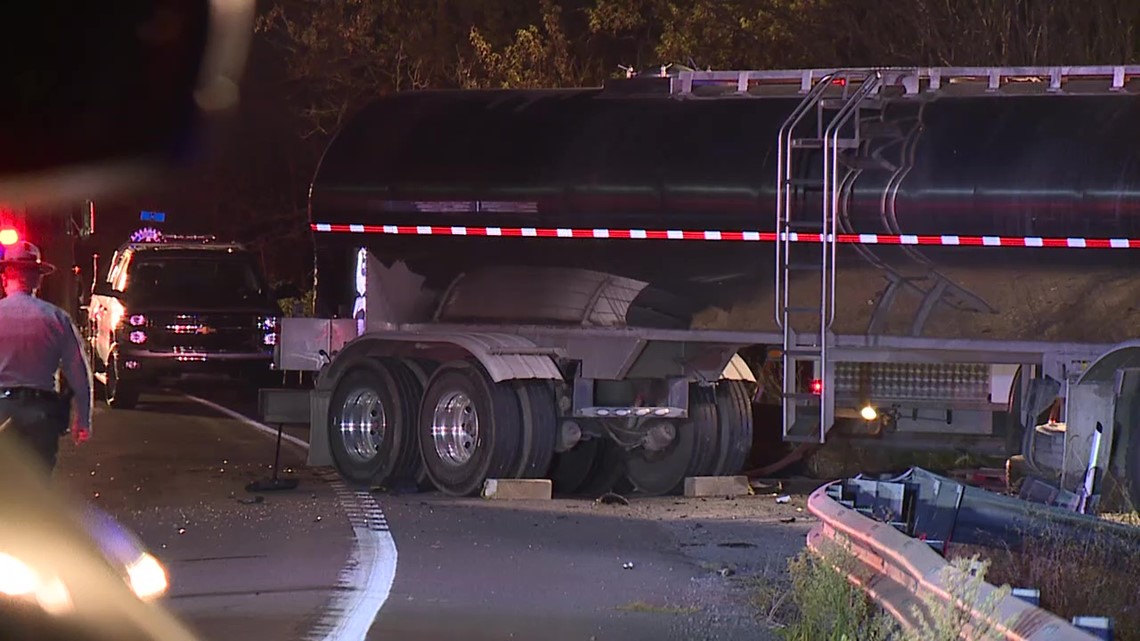 Two cars crash on Jefferson Avenue in Scranton