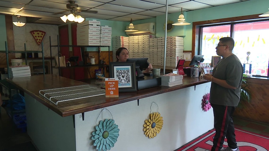 Ninas Wing Bites and Pizza donating to Planned Parenthood - Vimarsana News