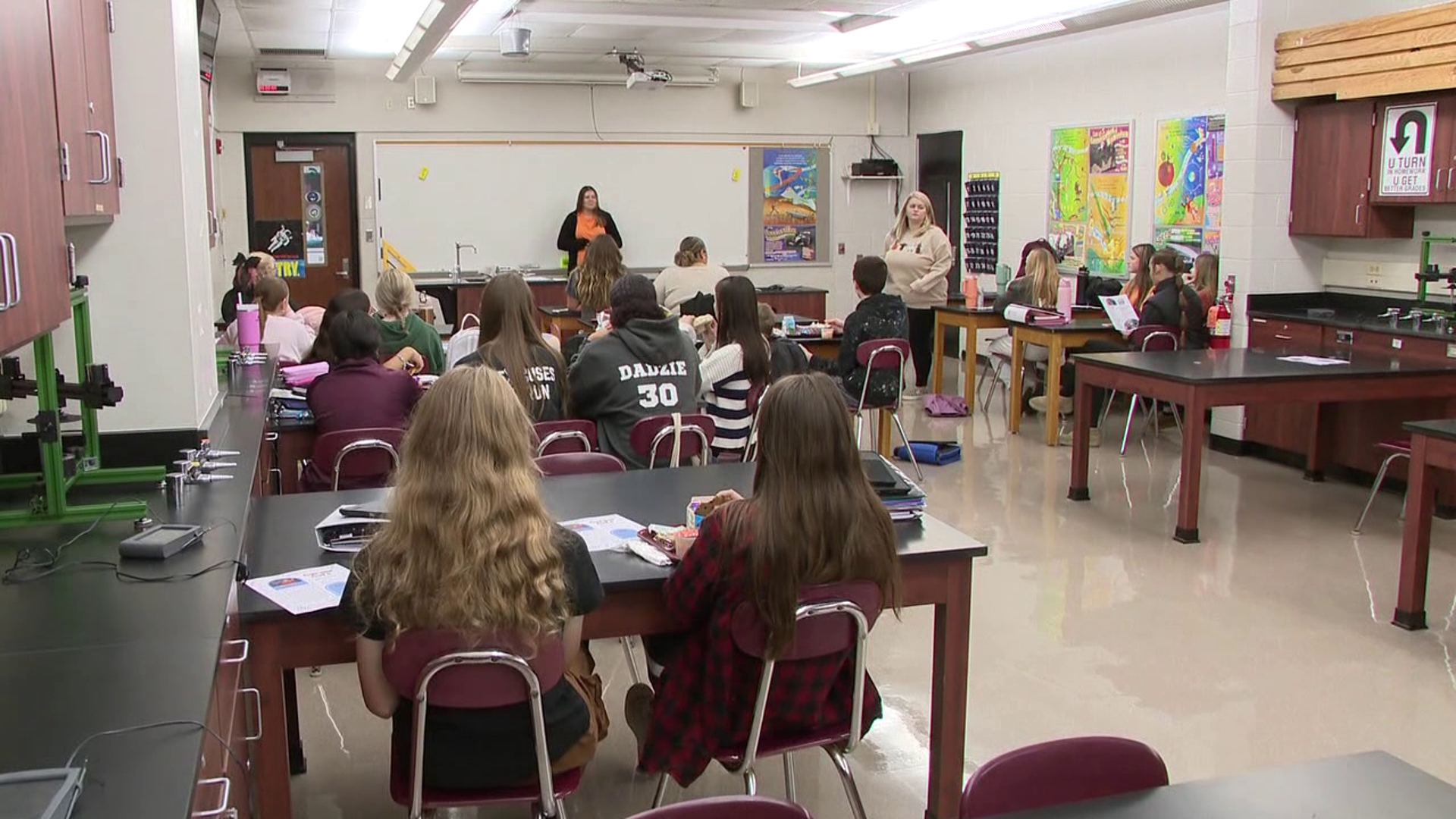 Newswatch 16's Mackenzie Aucker takes us to the career cafe.