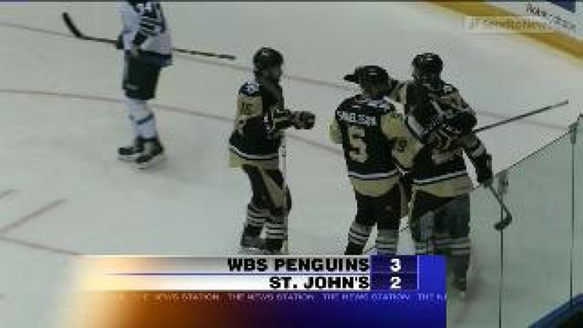 Penguins Win Game 1 over St. John\'s