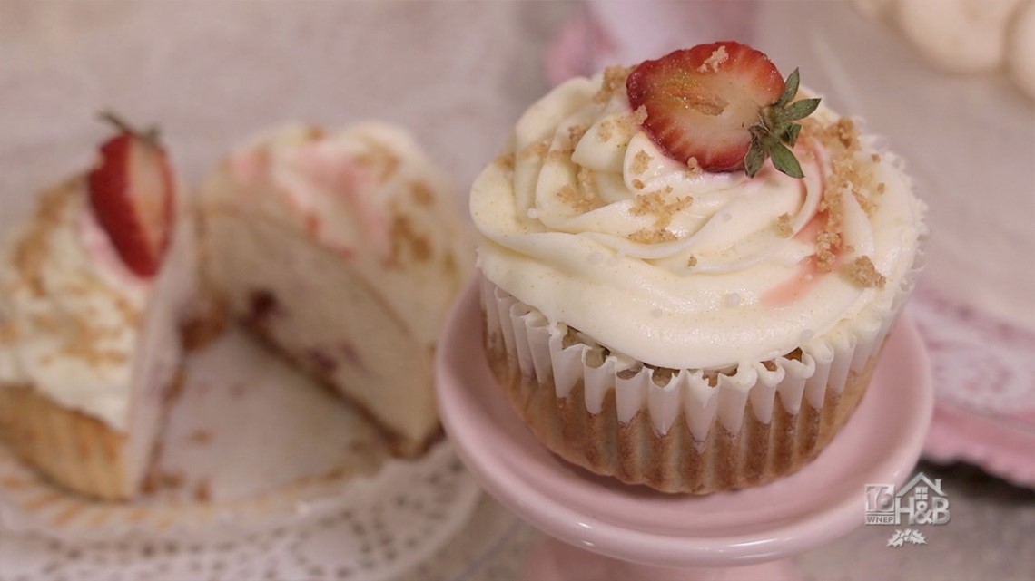 Holiday Strawberry Cheesecake Cupcakes
