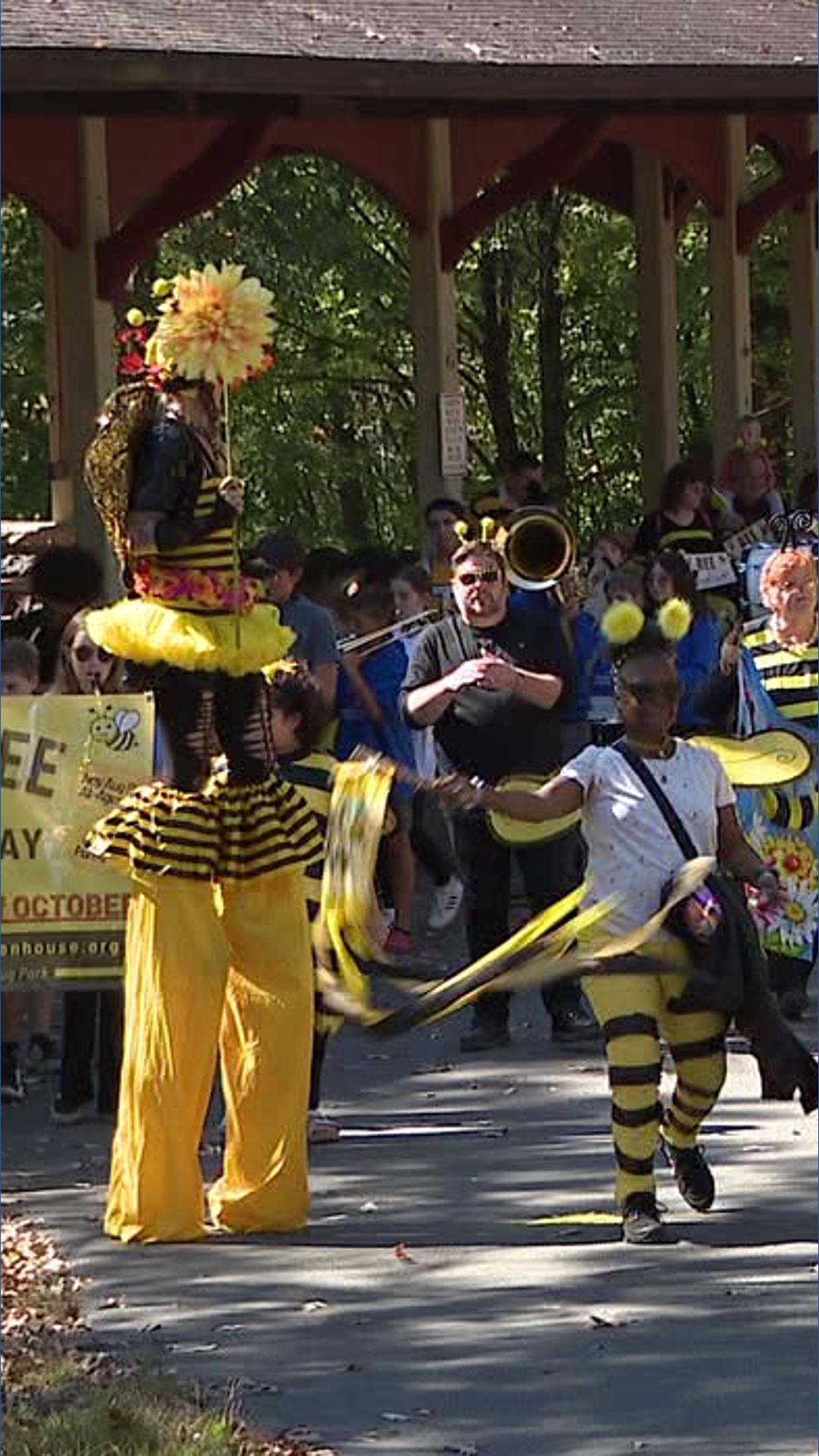 Bee Parade The 5th Annual Honeybee and Harvest Days helps celebrate the bees ...