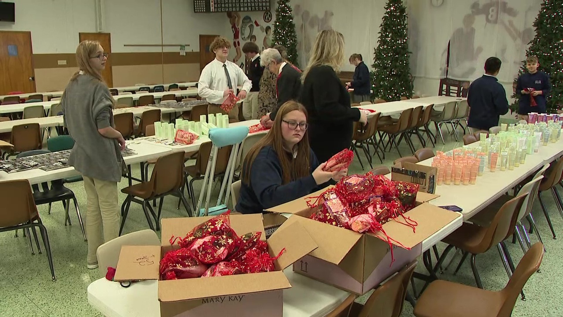 You often hear about programs making the holidays a bit brighter for kids, but in Northumberland County, it's kids making sure senior citizens have a Merry Christmas