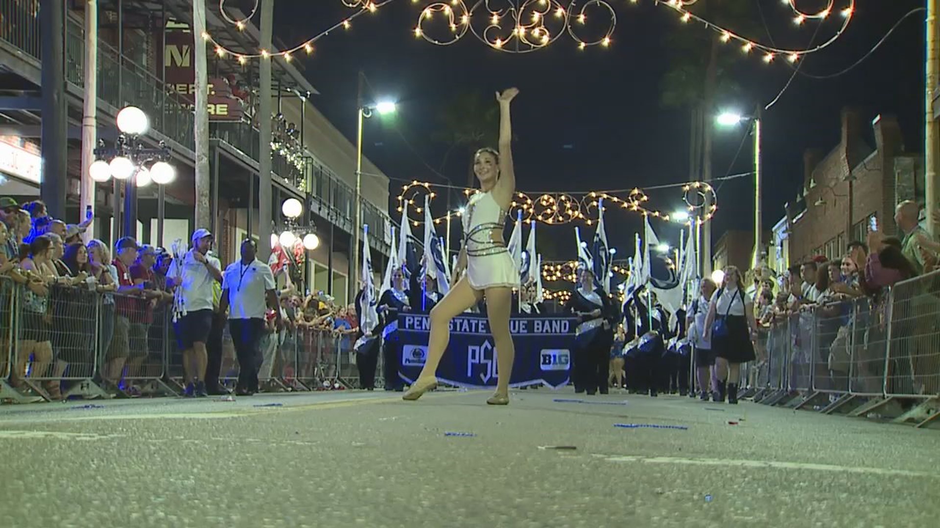 Penn State Fans Enjoy Battle of the Bands, Parade Ahead of Outback Bowl