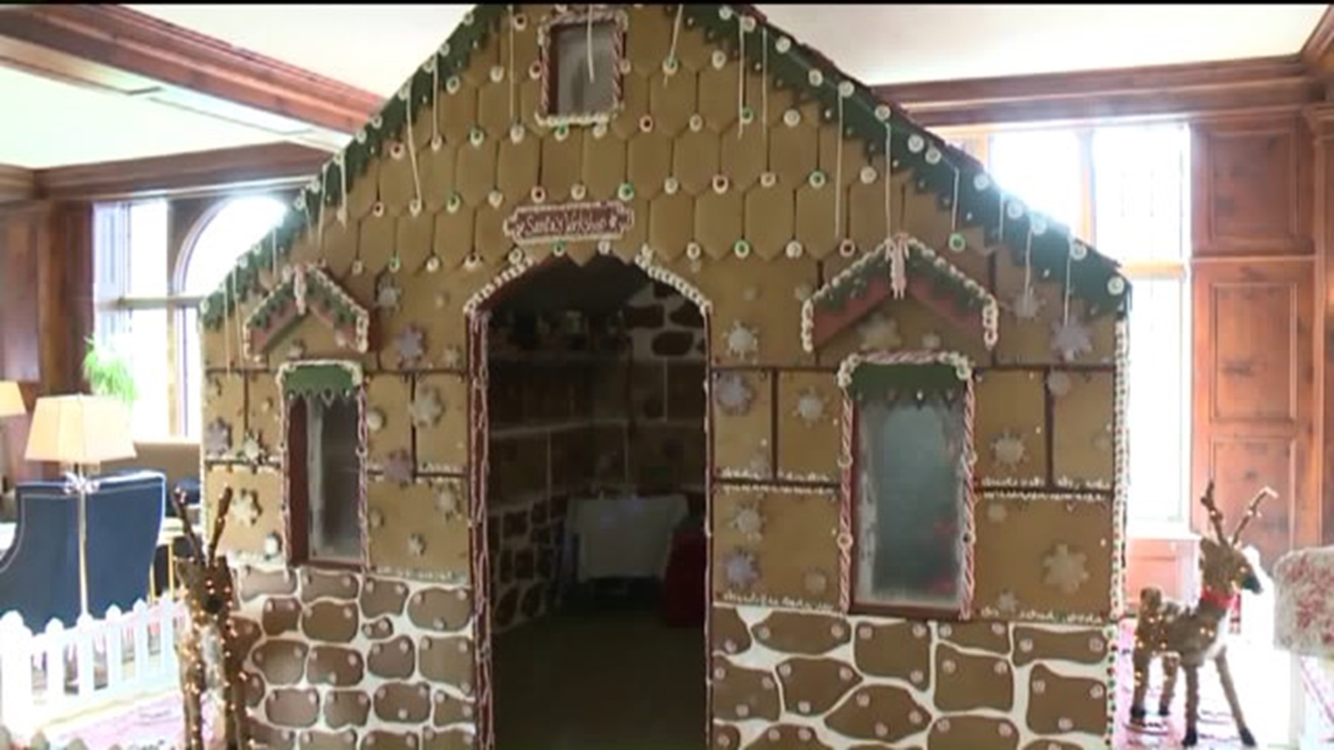 Life-Sized Gingerbread House a Holiday Treat
