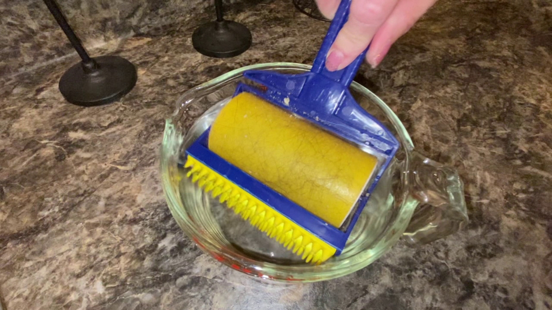 Newswatch 16's Kurt Aaron tests a product the maker claims can clean up messes easily.