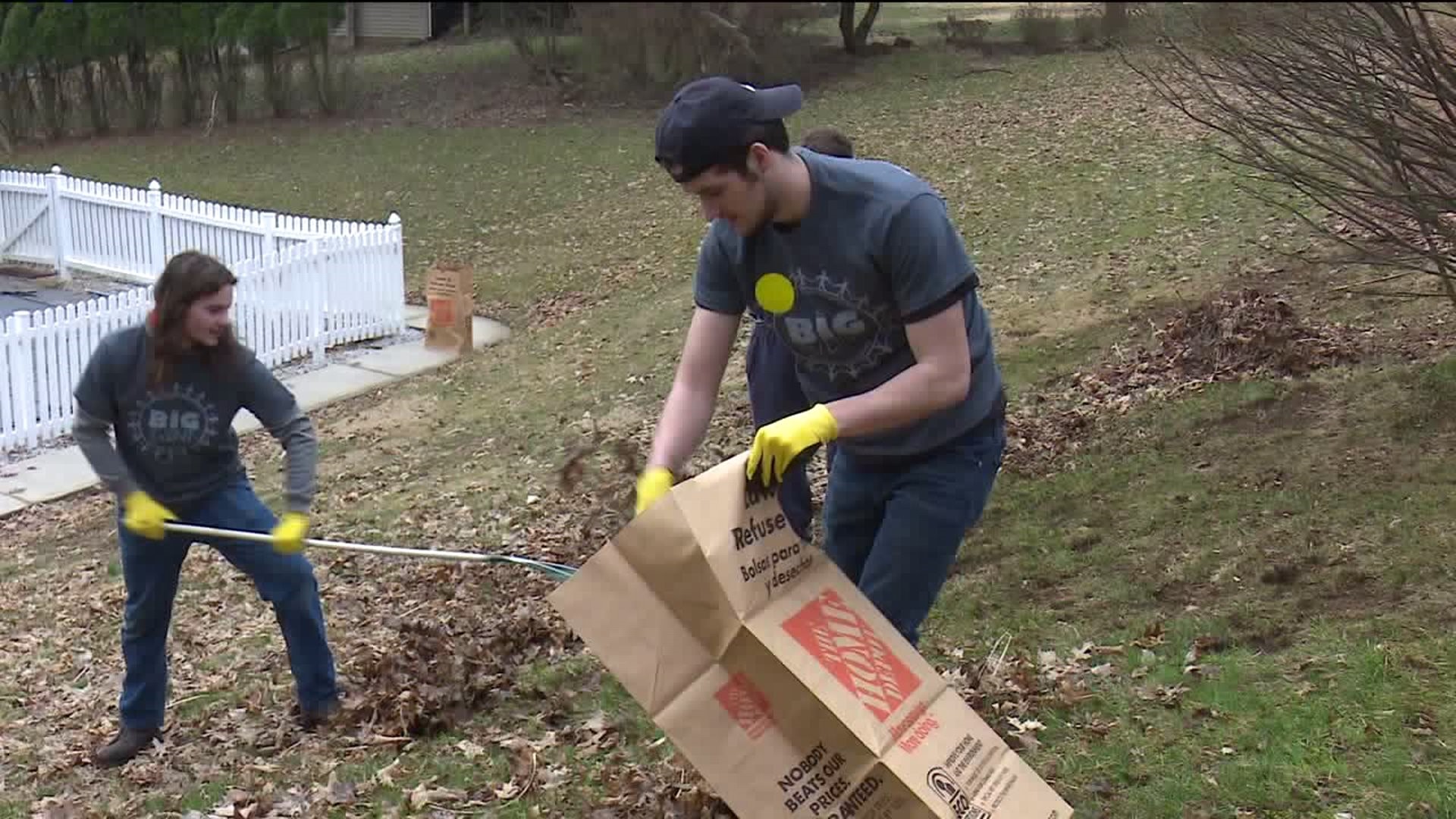 Bloomsburg University Students Sprucing up Town