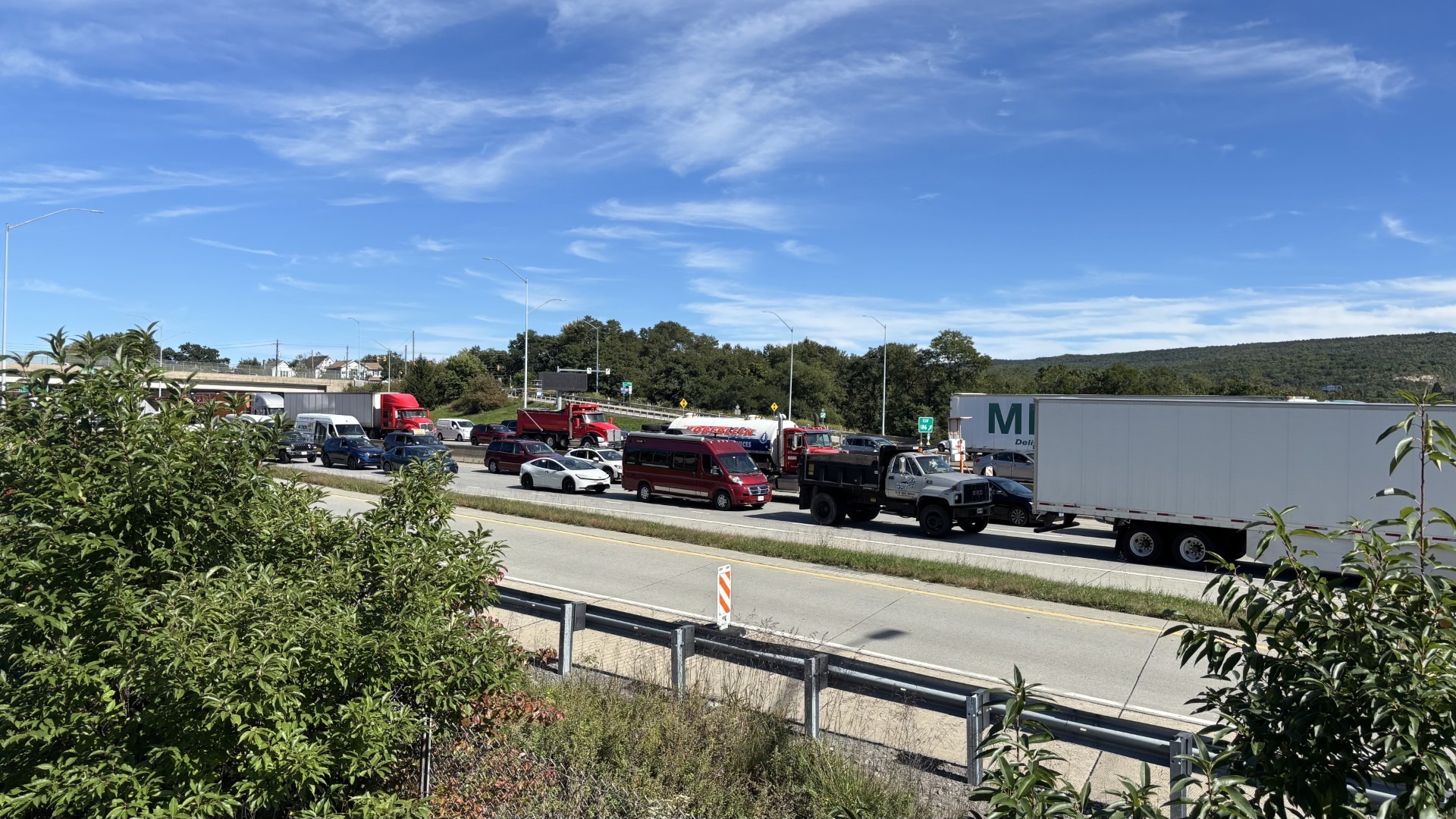 I-81 crash causes backups in Lackawanna County | wnep.com