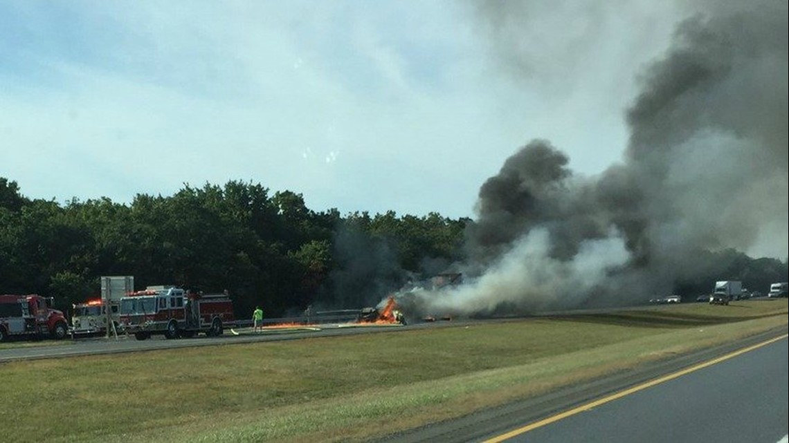 UPDATE: Vehicle Fire Cleared from I-81 in Schuylkill County | wnep.com