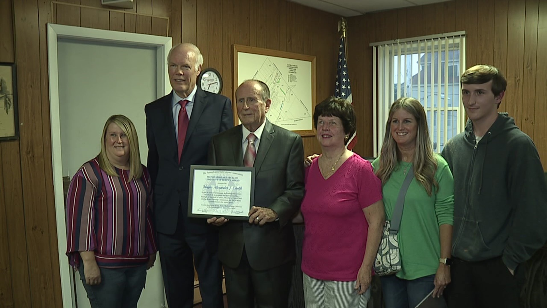 Al Chelik received an award from the Pennsylvania Mayors Association for his 48 years of service.