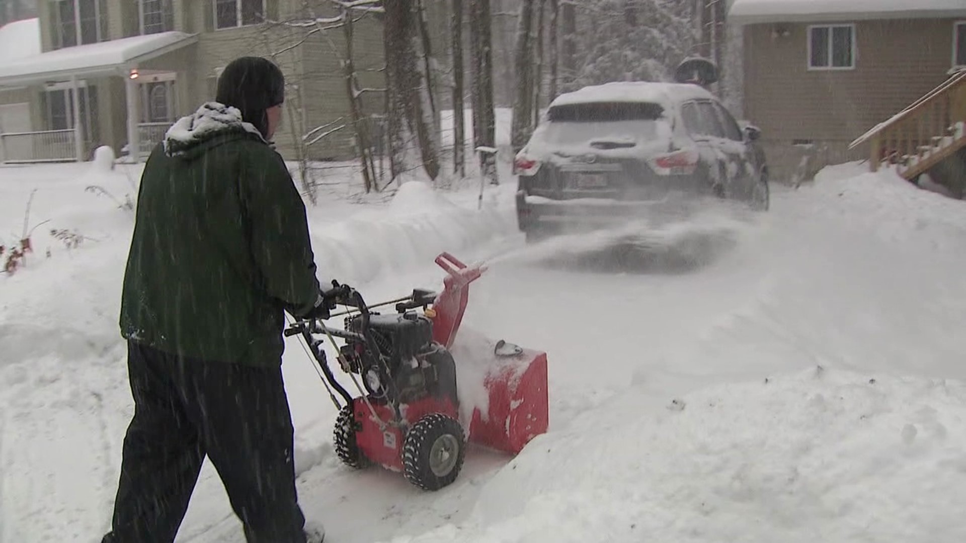 Newswatch 16's Amanda Eustice spoke with people who are digging out.