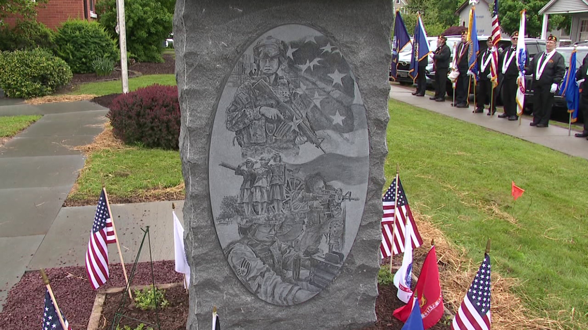 A monument dedication ceremony honoring women in the military was held at the Wayne County Courthouse on Saturday.
