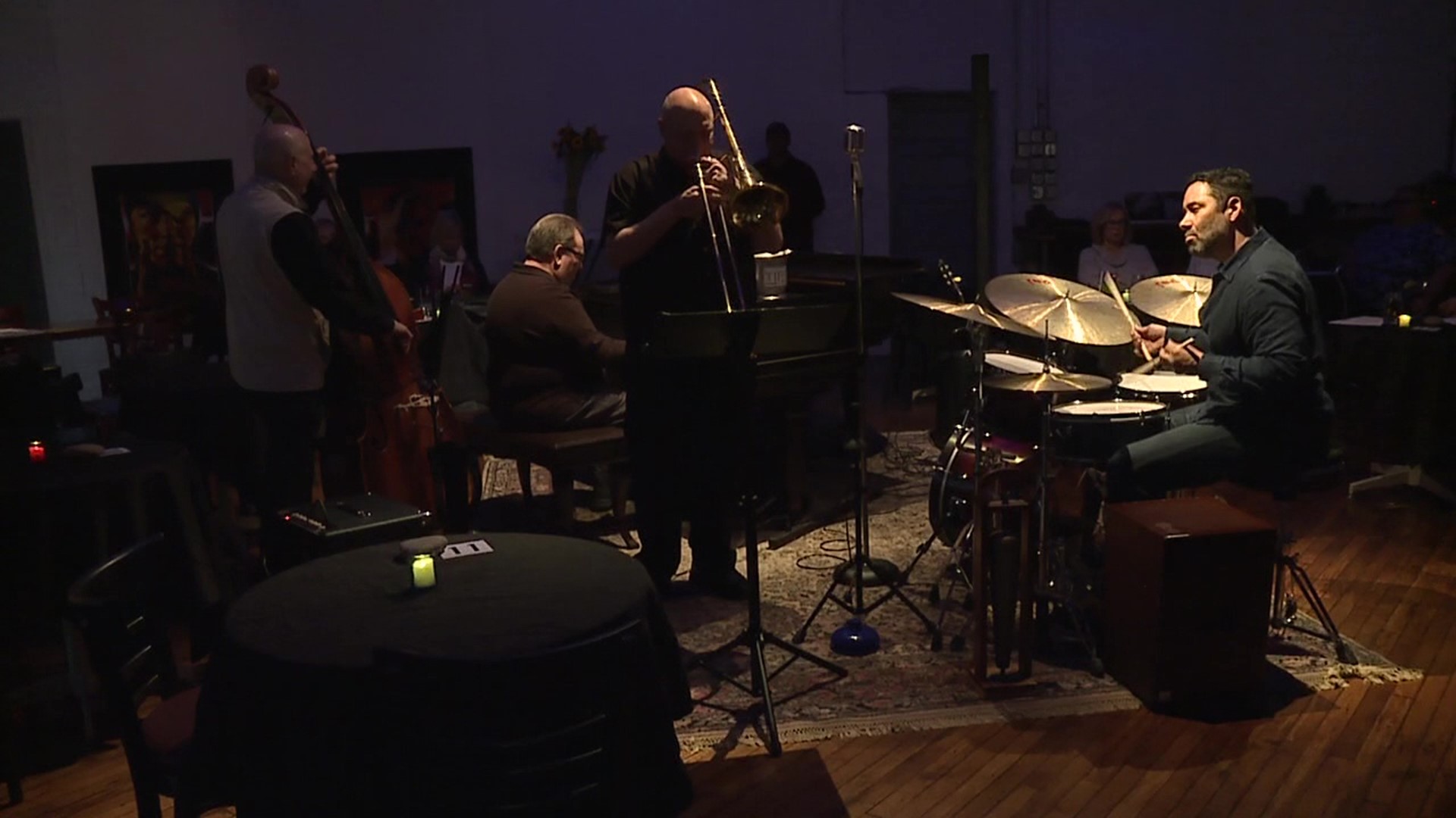 Some jazz musicians at Stabin Museum are sharing their talents to help the people of Ukraine.