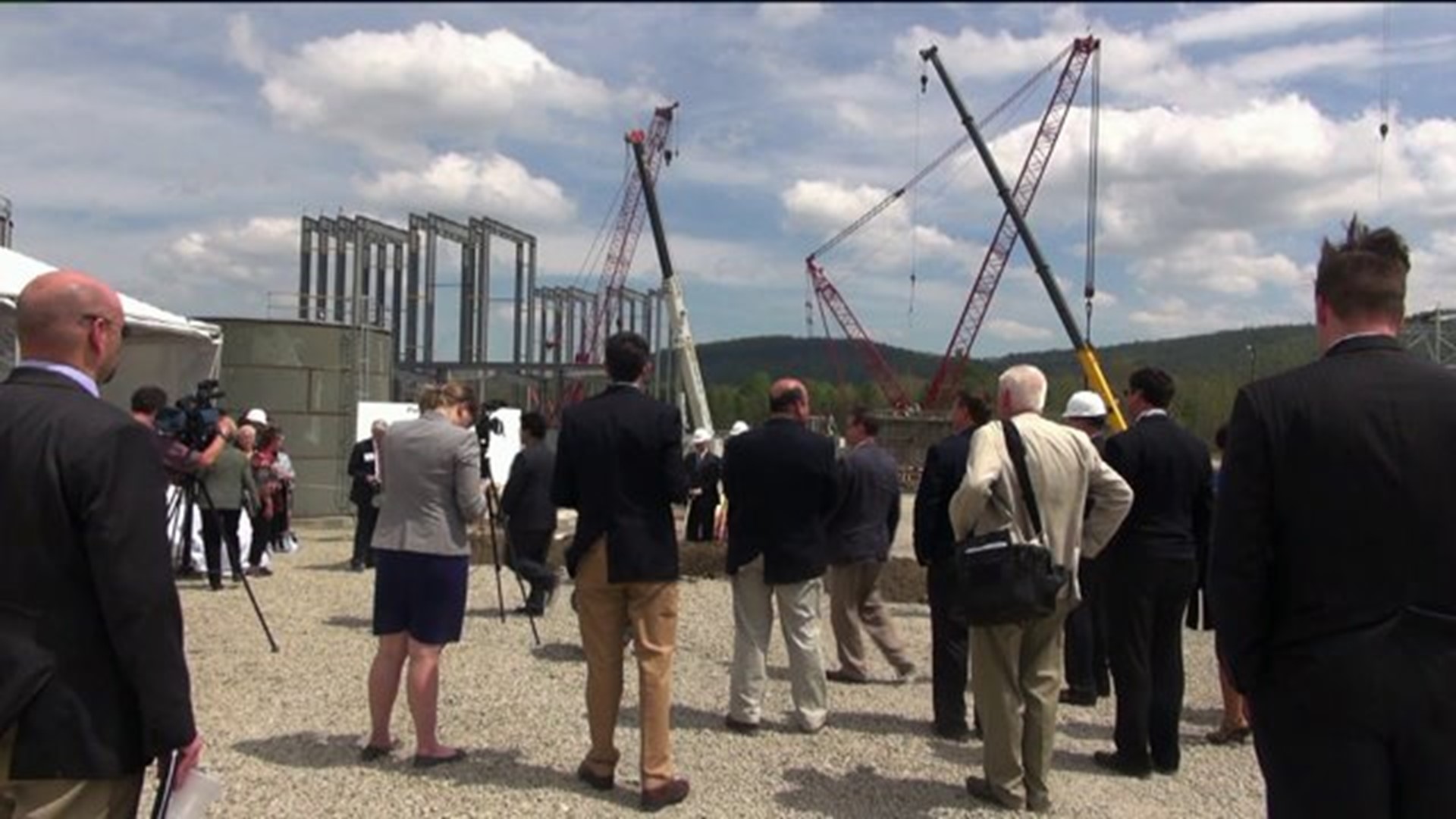 Power Plant Set to Open in 2016