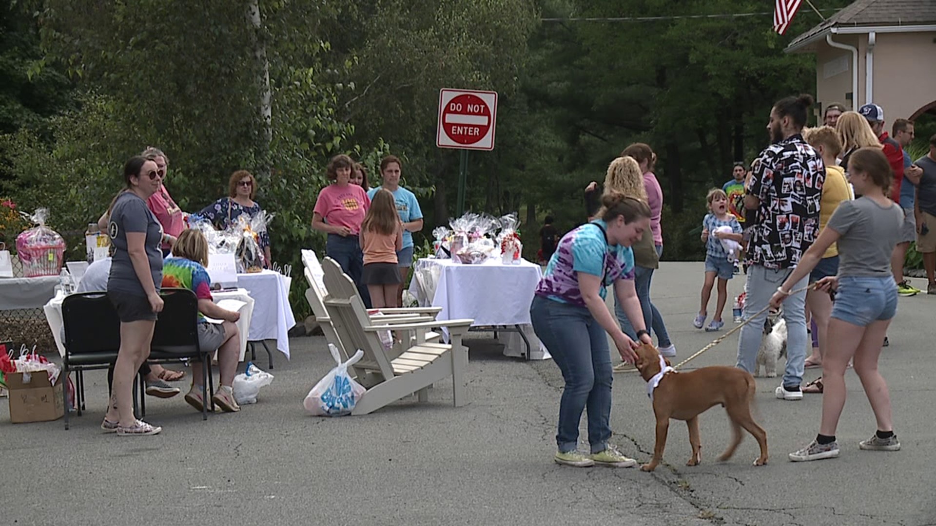 It was a day filled with fun and community support as St. Cats & Dogs of the Nay Aug Zoo held its 3rd annual Paws in the Park event.