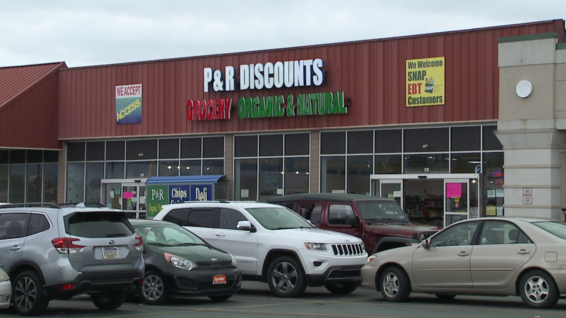 P&R discounts in Edwardsville are closing their doors, hopefully only temporarily.