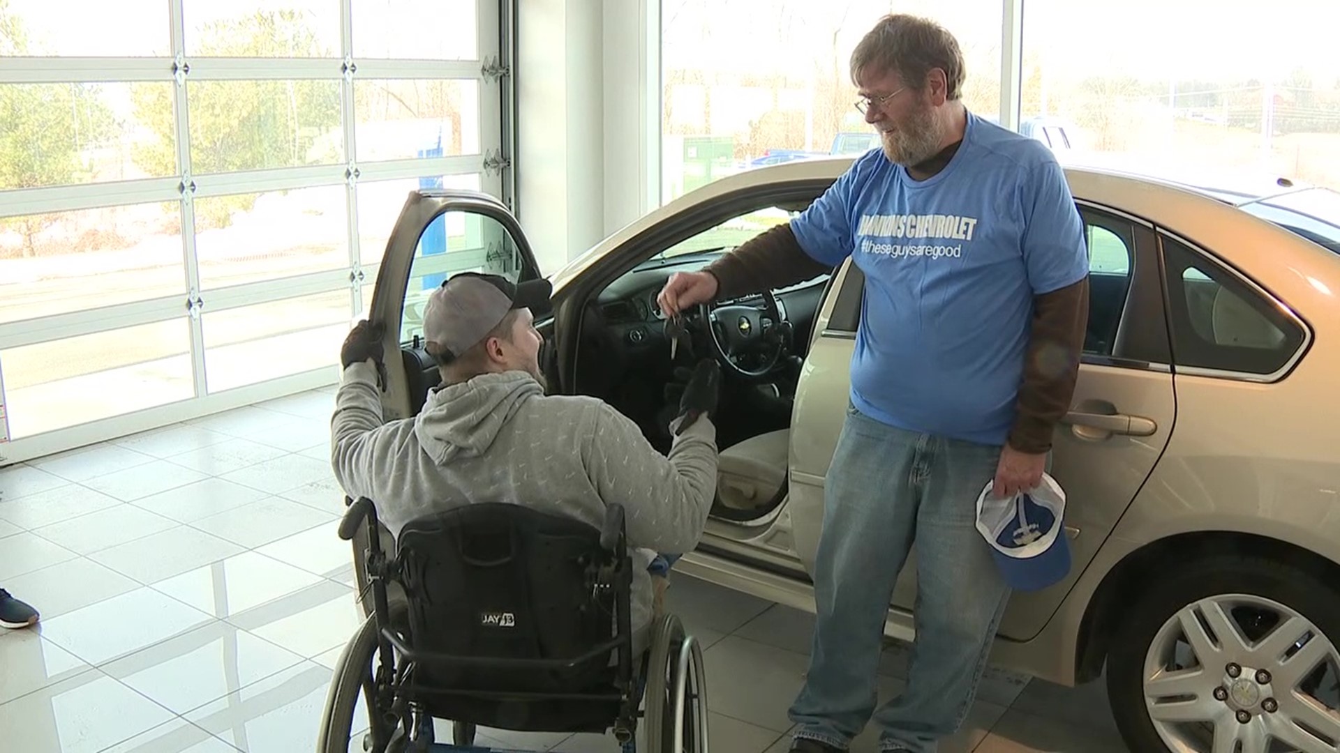 Thanks to the kindness of two strangers, a man from Northumberland is behind the wheel once again.