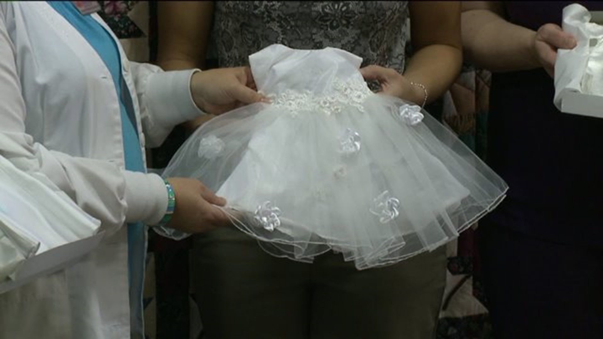 Heaven`s Helpers Donate "Angel Gowns"