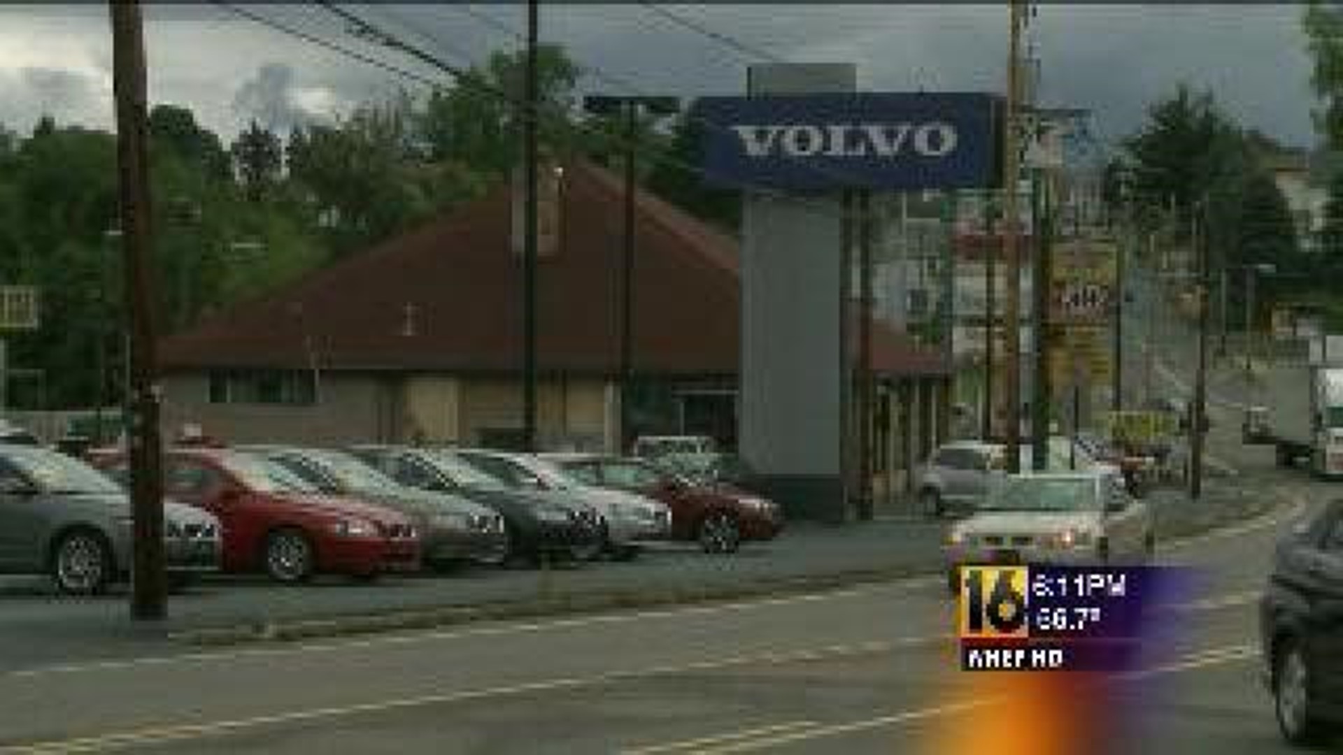 Volvo Dealer, Woman, Settle After She Buys Rebuilt Wreck