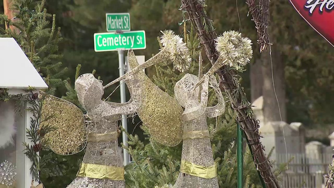 Volunteers preparing Berwick's Christmas Boulevard for 75th year