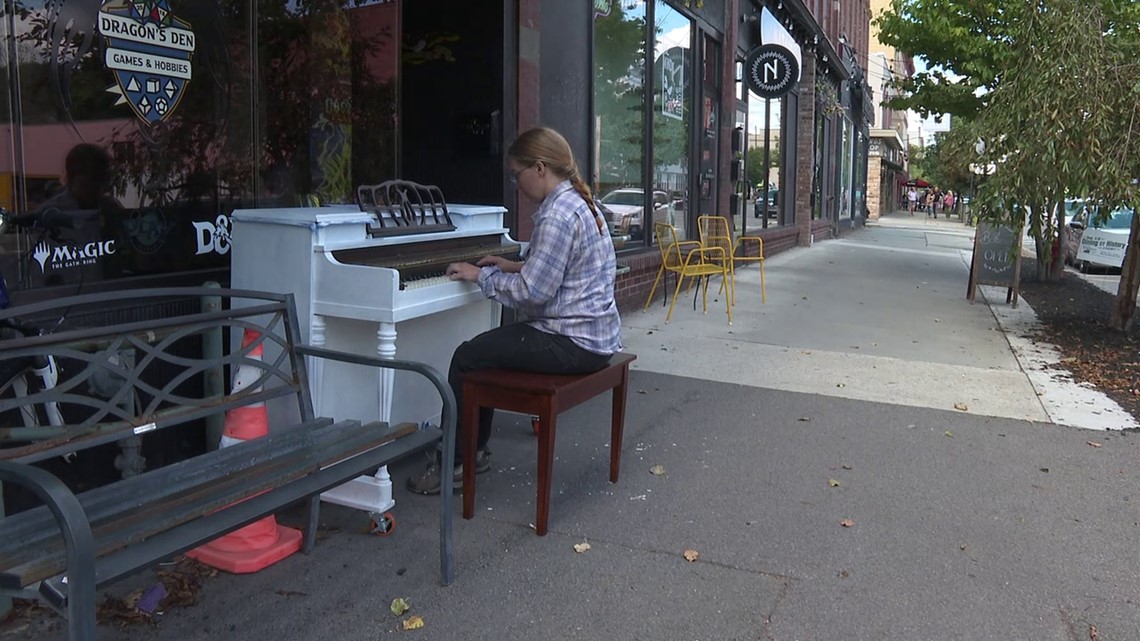 Honesdale street piano tunes sense of community - Vimarsana News