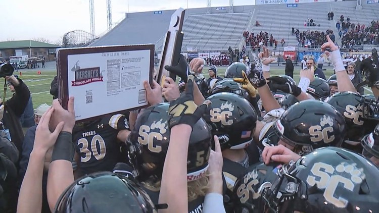 Southern Columbia Beats Serra Catholic 62-25 in State Title Game