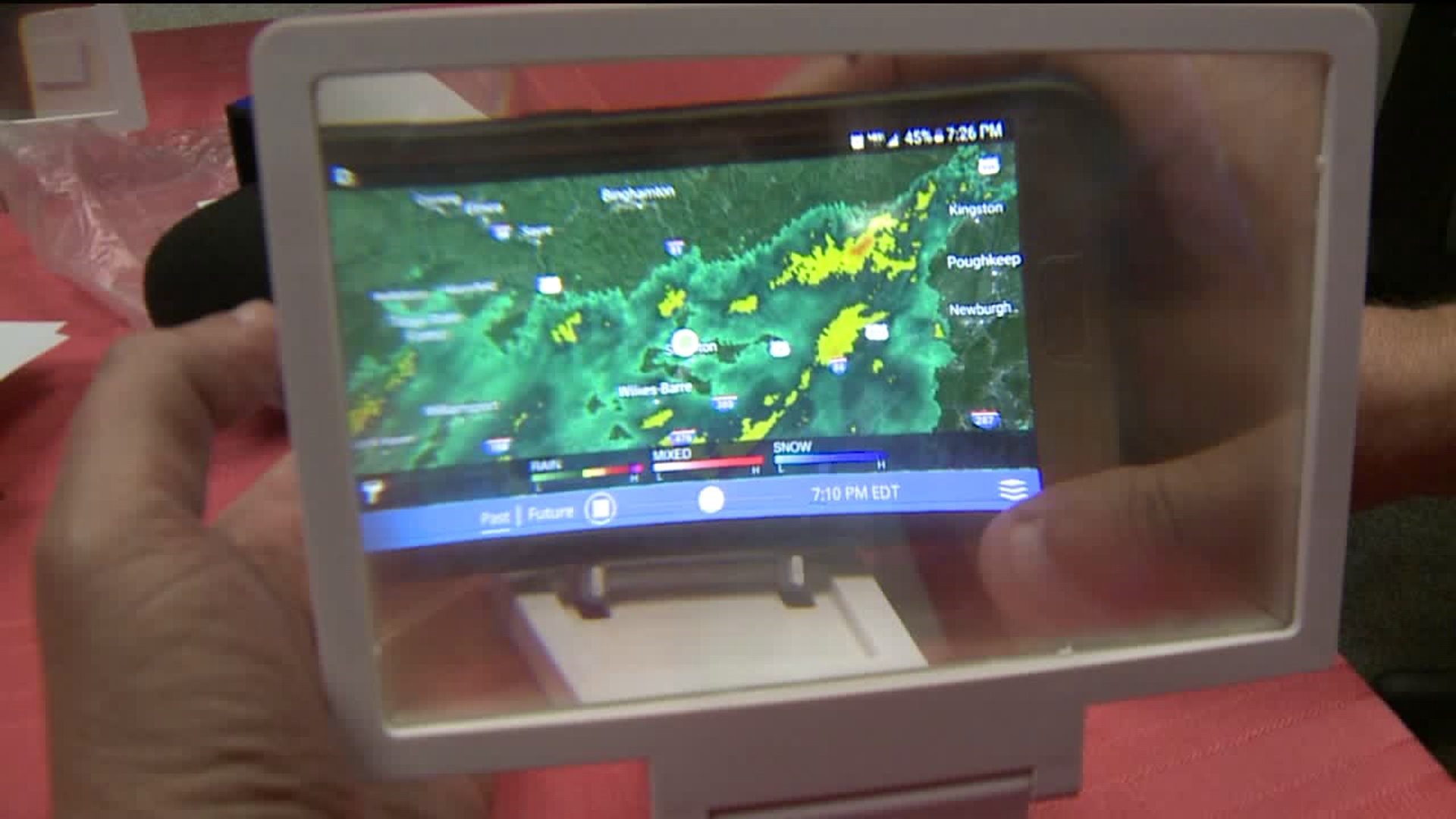 Eye Candy magnifier tested on WNEP's Does It Really Work