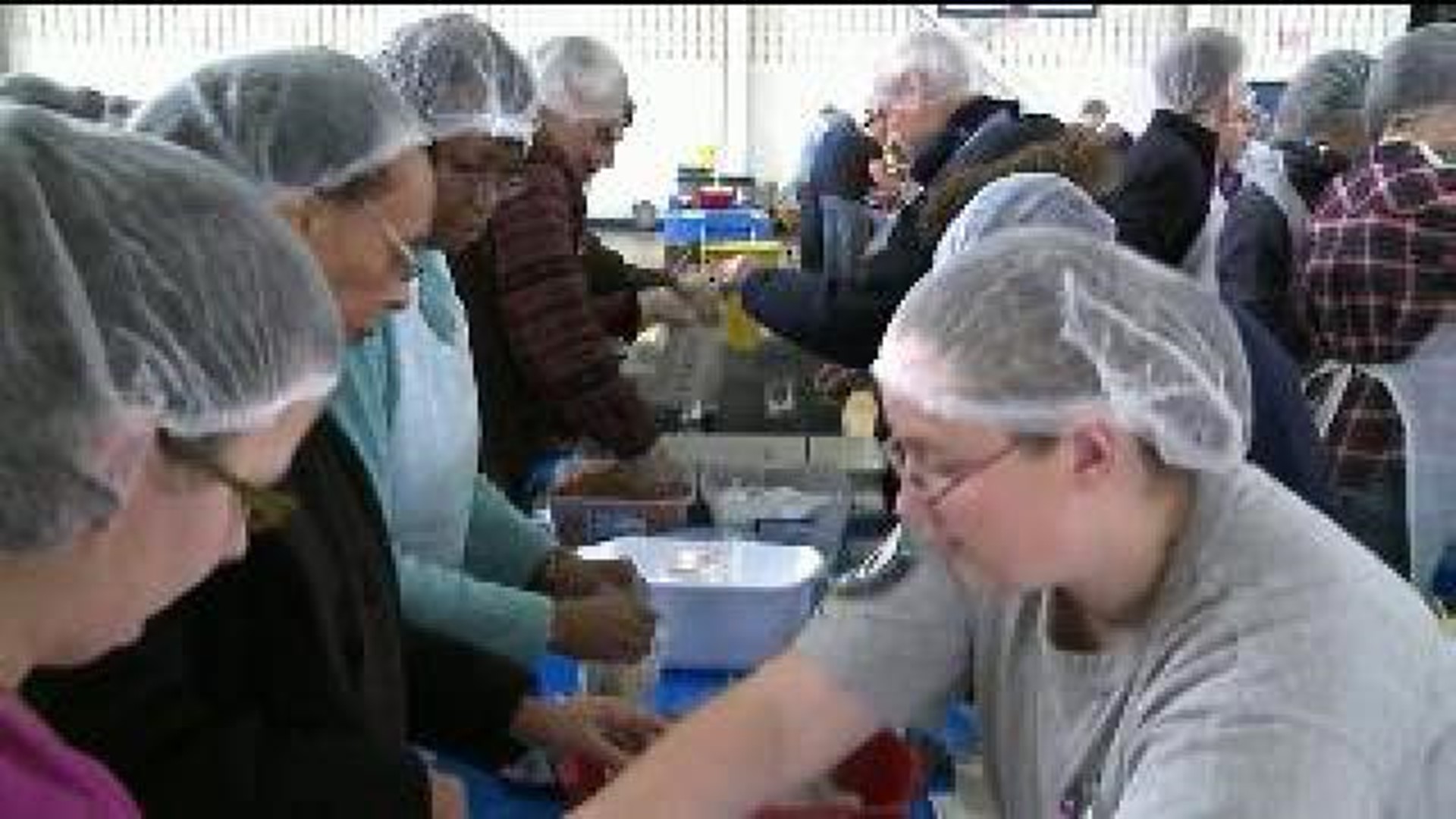 Volunteers Help Feed Thousands of People