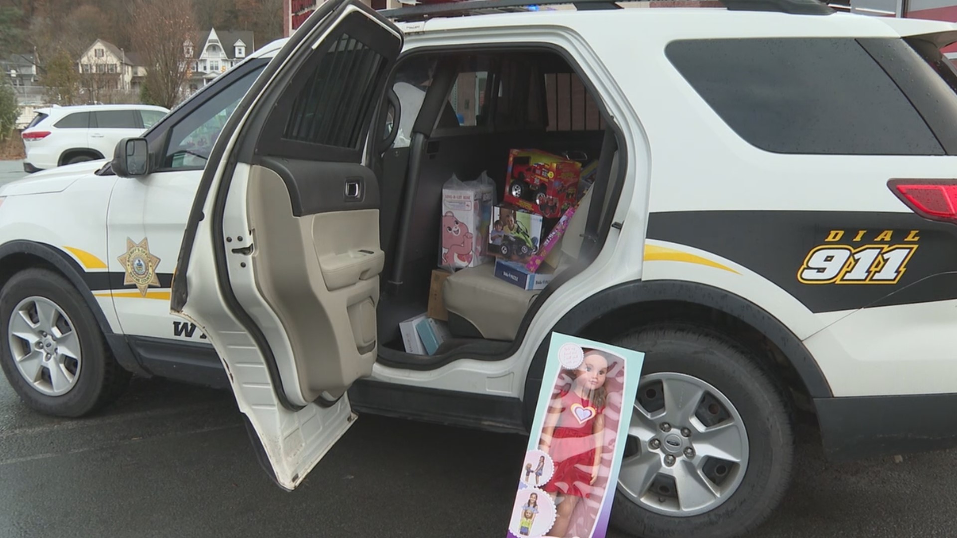 The Wayne County Sheriff's Office is resuming its Cram the Cruiser Toy Drive.